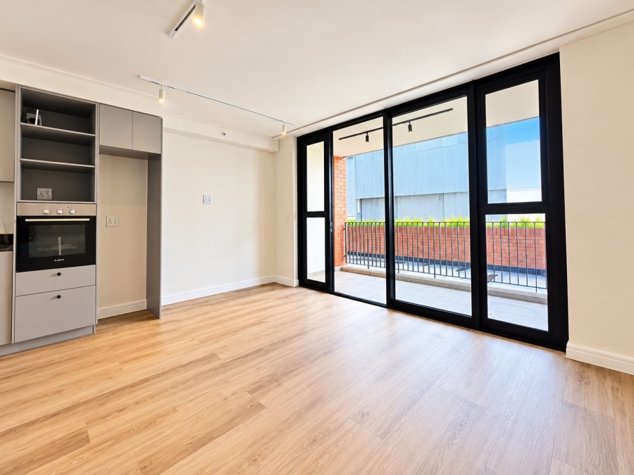1 Bedroom Property for Sale in Paarden Eiland Western Cape